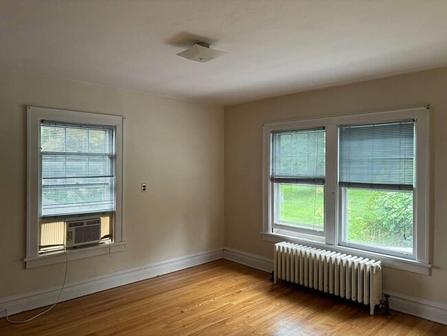 Building Photo - 46 Ferris Pl