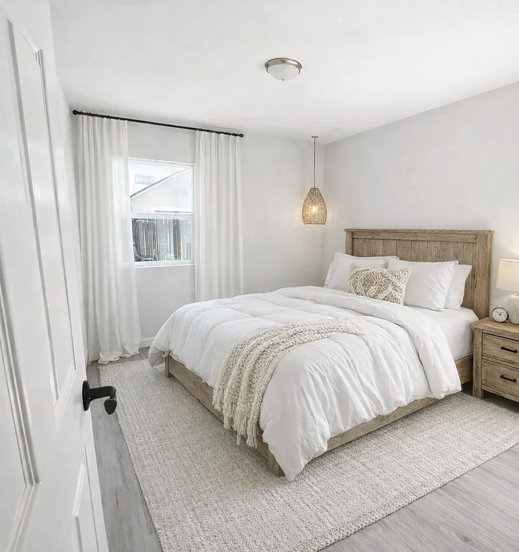 Building Photo - 25612 Lucille Ave