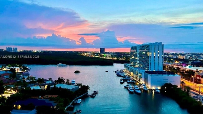 Building Photo - 16500 Collins Ave