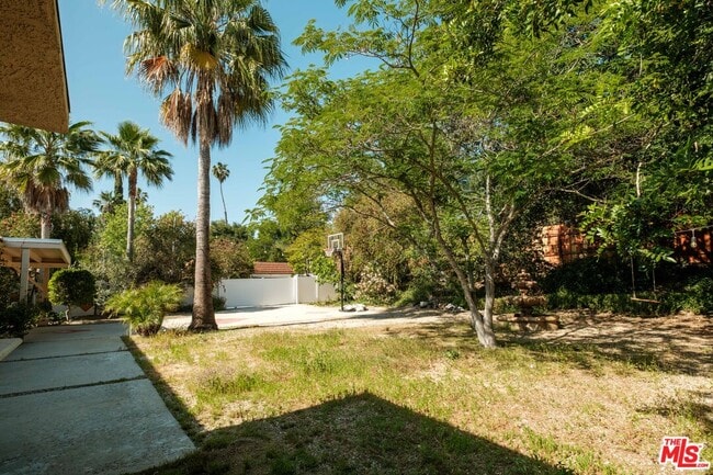 Building Photo - 3194 Rossini Pl