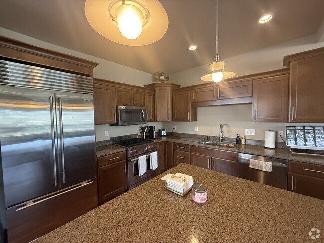 Kitchen - 241 S Longfield Dr