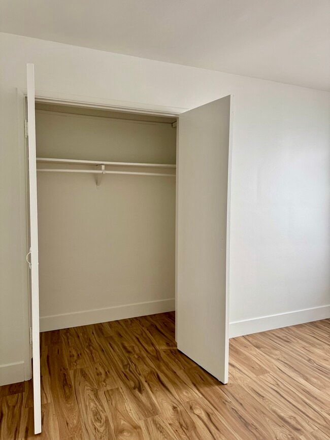 Building Photo - 13429 Beach Ave