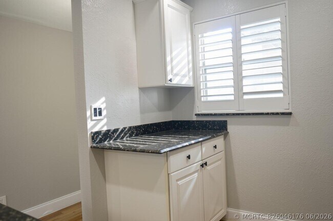 Building Photo - 9311 Orange Grove Dr