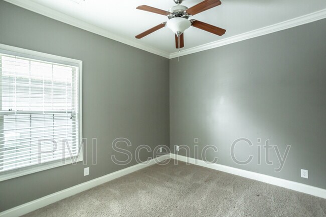 Building Photo - 6628 Kenton Ridge Cir