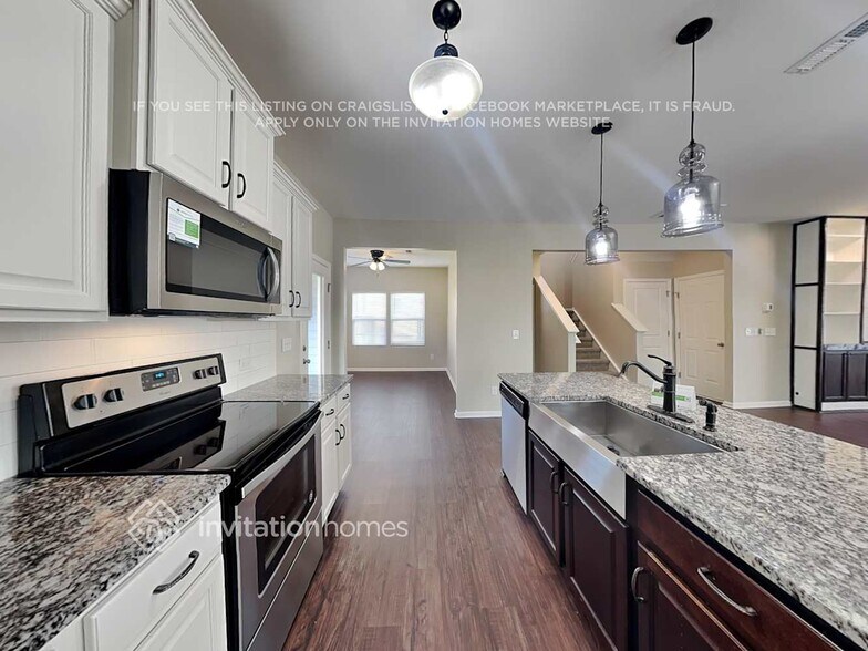 Building Photo - 205 Fesperman Cir