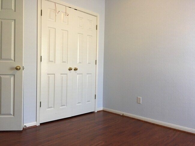 Building Photo - Beautiful 3/2 in Scofield Farms