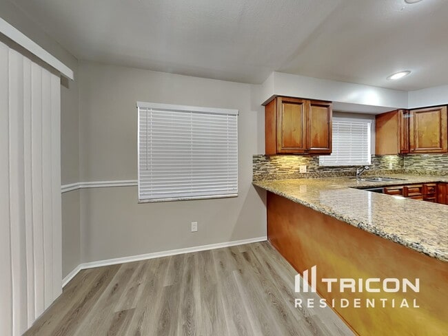 Building Photo - 15130 Heathridge Dr