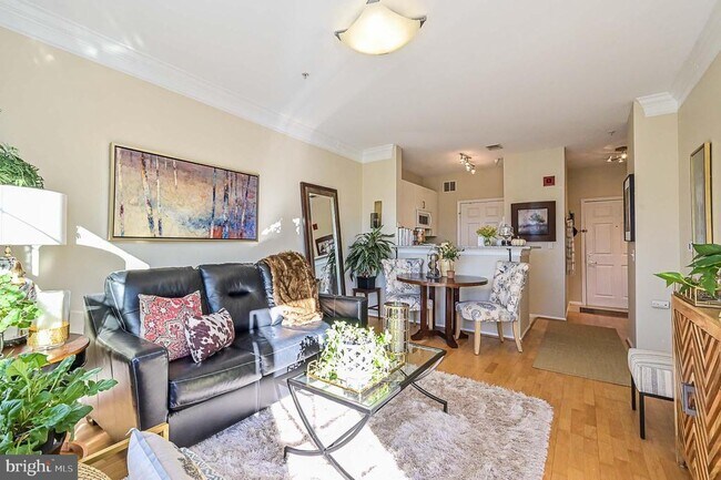 Building Photo - 1570 Spring Gate Dr.