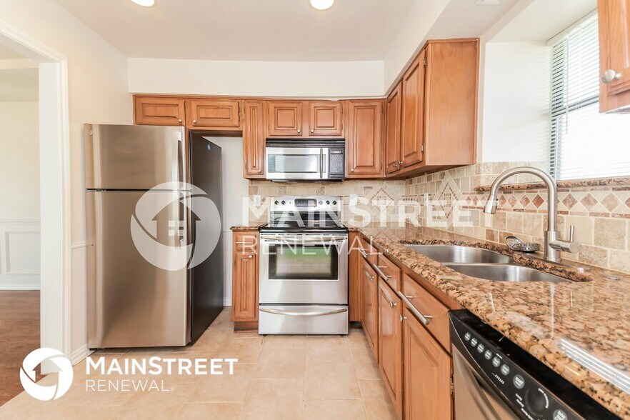 Building Photo - 2605 Silverthorne Dr