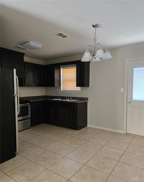 Building Photo - 2120 Taxco Ct