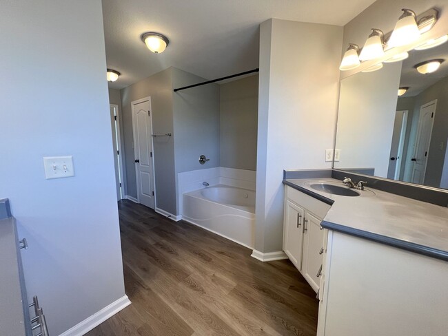Building Photo - Beautiful 3-Bedroom Home with Bonus Room, ...