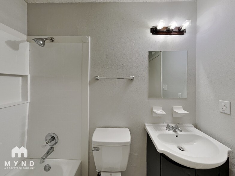 Building Photo - 3887 Brandy Ave