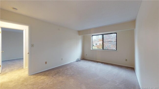 Building Photo - 114 Cottonwood Rd