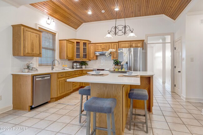 Building Photo - 126 Kingspointe Cir