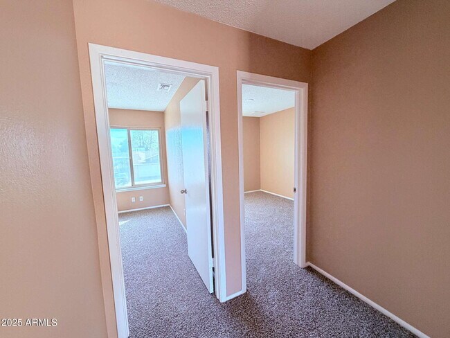 Building Photo - 4612 W Jupiter Way