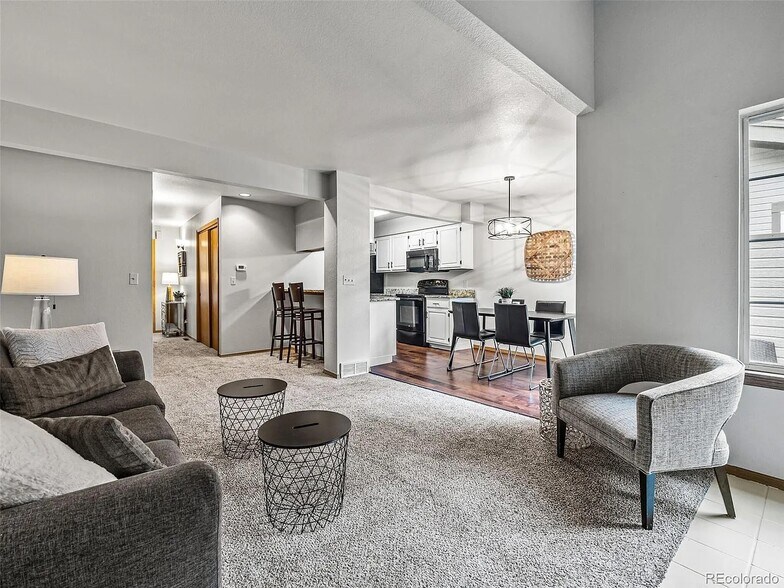 Building Photo - 1018 9th St