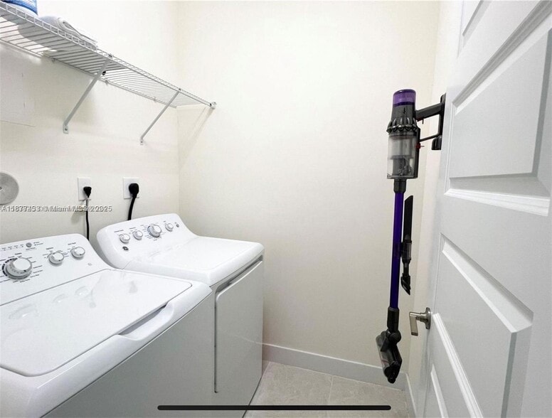 Building Photo - 4640 NW 84th Ave