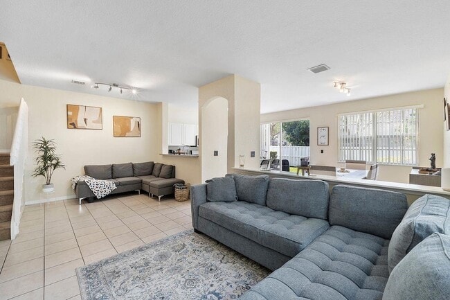 Building Photo - 9090 NW 40th Pl