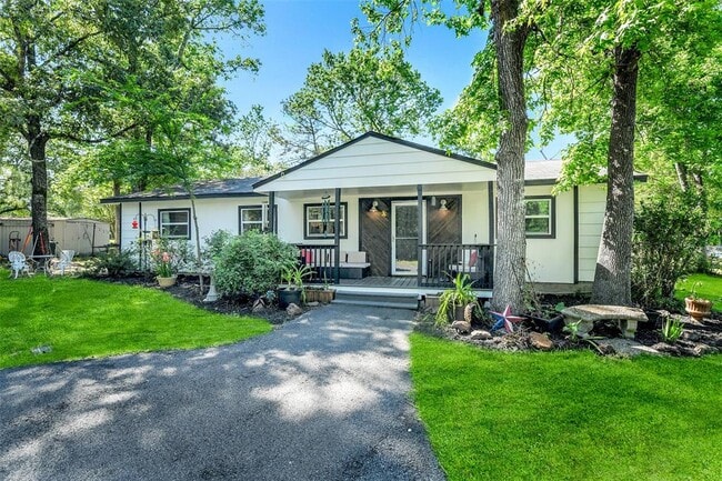Primary Photo - 27011 Azalea Ct