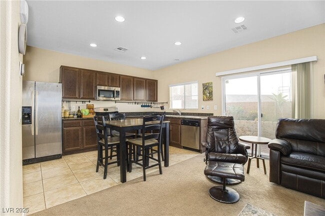 Building Photo - 10742 Leatherstocking Ave