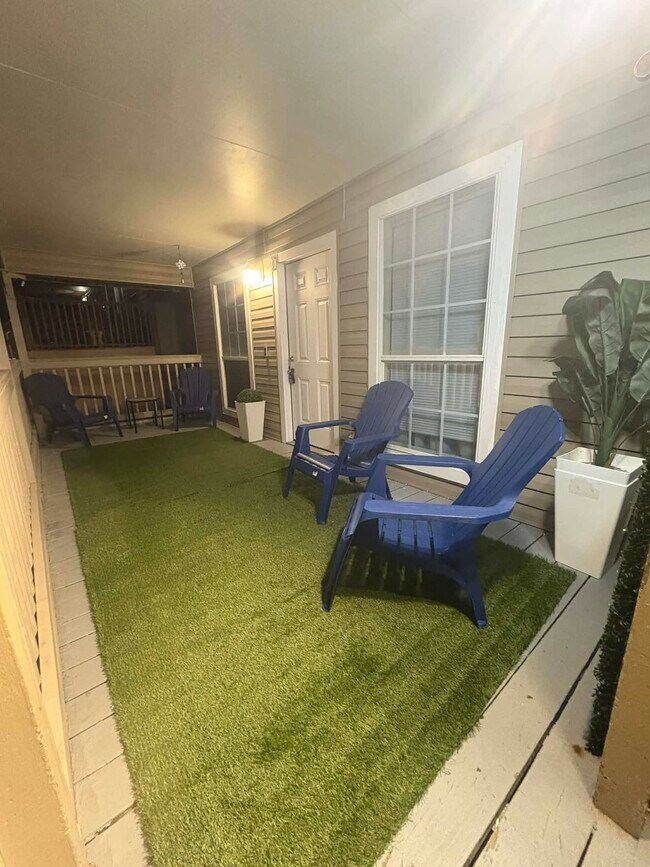 Building Photo - 101 E Capricorn Dr