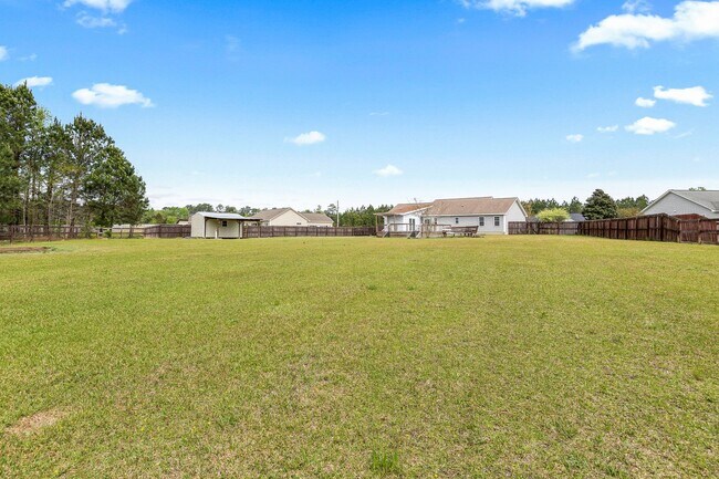 Building Photo - 214 Tall Tree Court