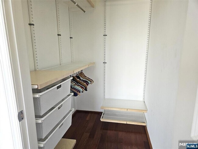 Building Photo - 3104 City Pl