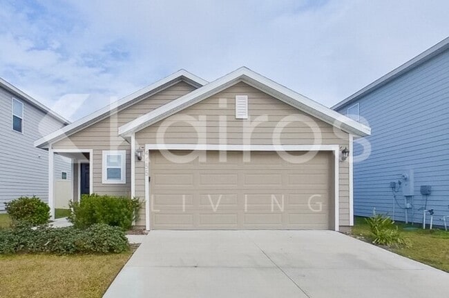 Building Photo - 4455 SW 85 Ln