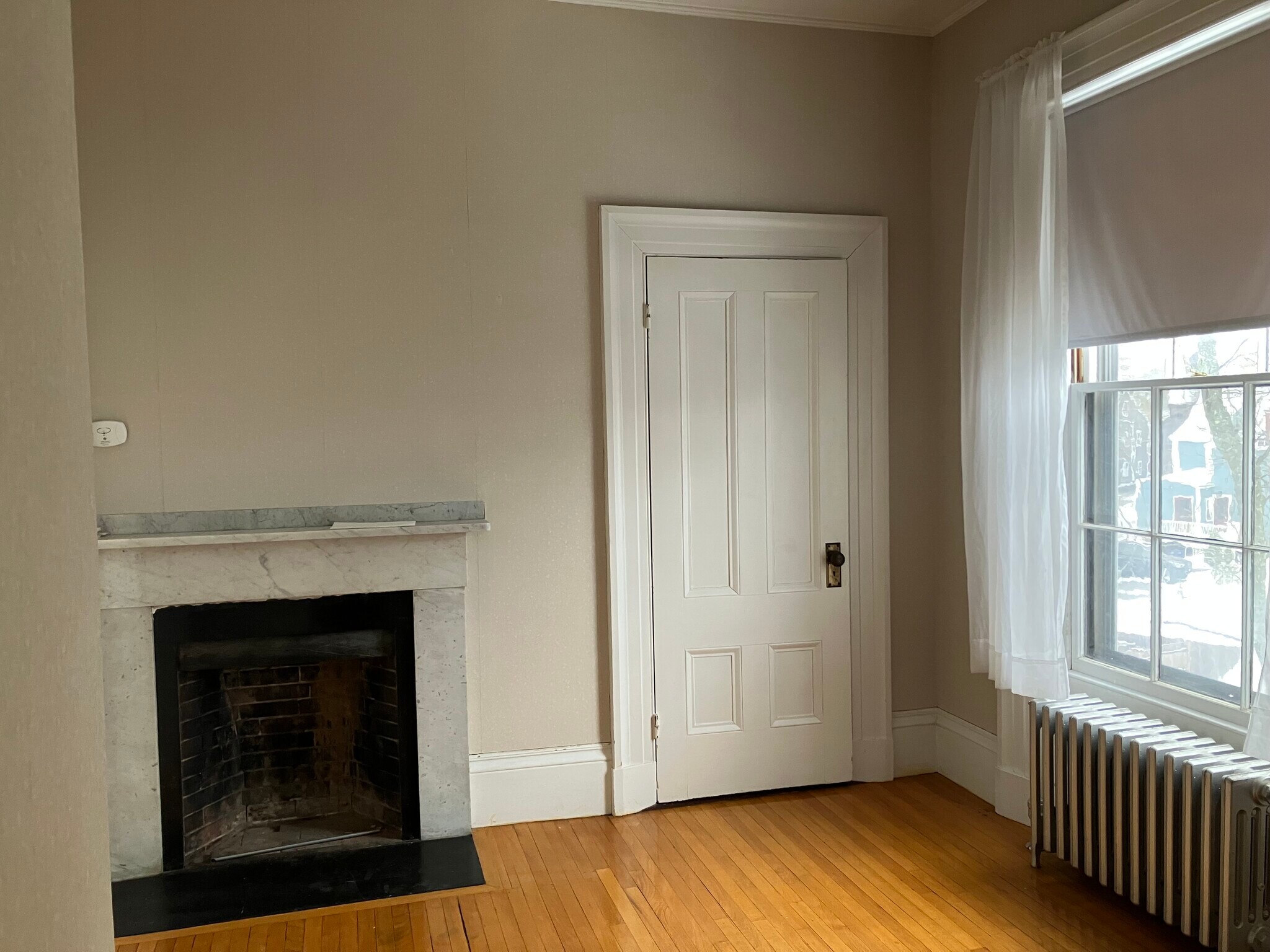 Building Photo - 31 Pleasant St