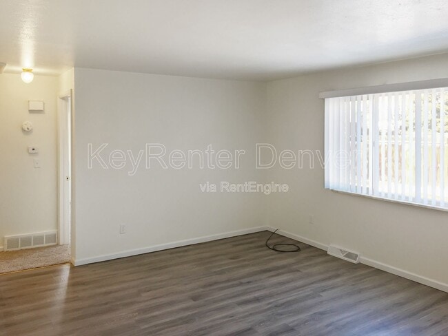 Building Photo - 9165 Perry St