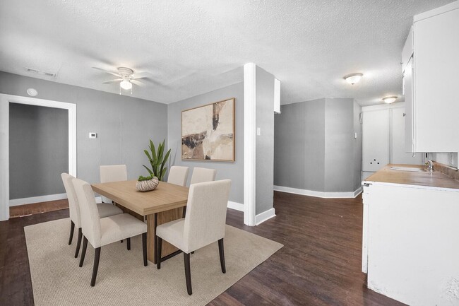 Building Photo - 2402 Avenue U