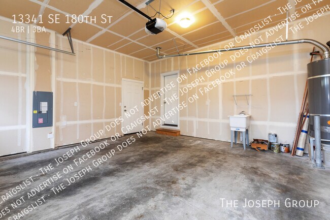 Building Photo - 13341 SE 180th St