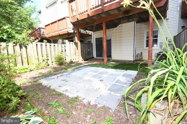 Building Photo - 21 Earth Star Pl