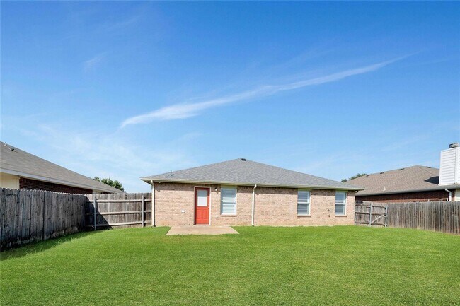 Building Photo - 716 Preston Dr