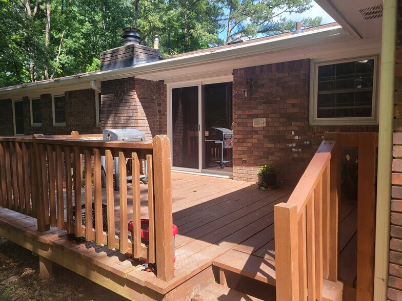 Deck - 700 Green Mountain Trl