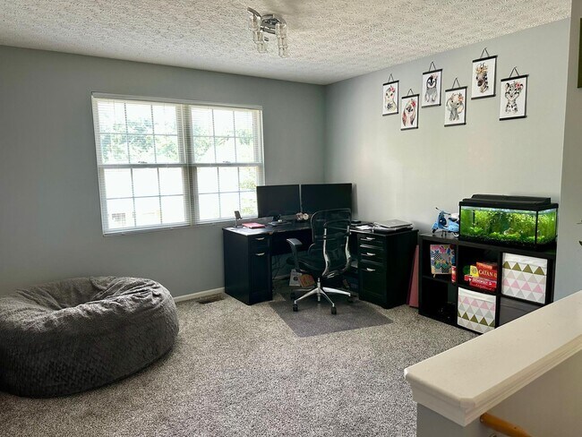 Building Photo - 8691 Pennycress Ln