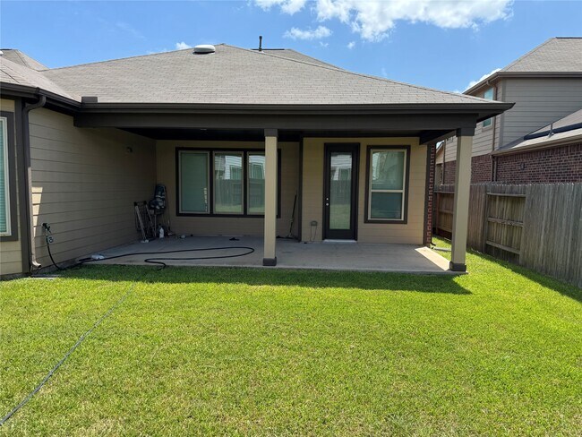 Building Photo - 22626 Williams Oak Ln