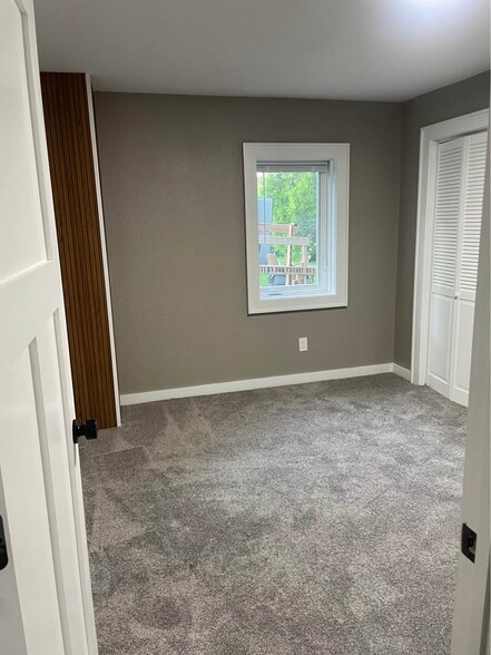 Bedroom 2 - 615 4th Ave NE