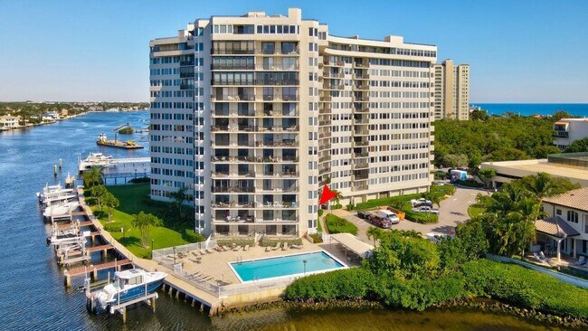 Building Photo - 3912 S Ocean Blvd