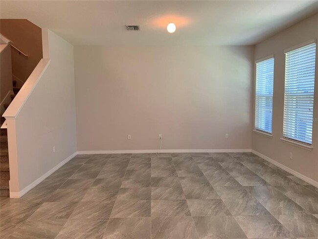 Building Photo - 7001 Interbay Blvd