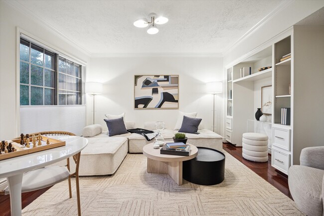 Building Photo - 6721 Belmont St