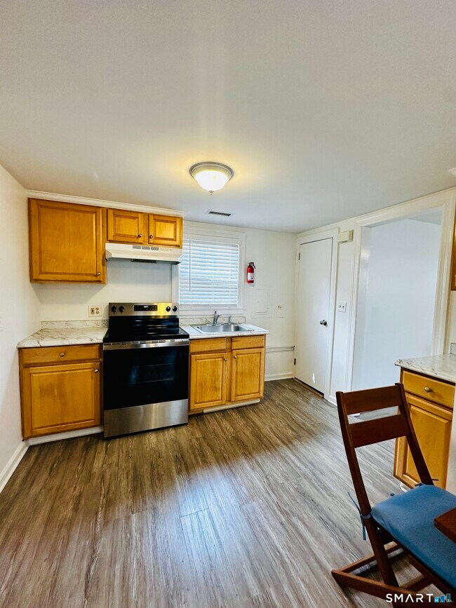 Building Photo - 59 Hanford Ave