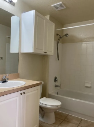 Building Photo - 415 S Villa San Marco Dr