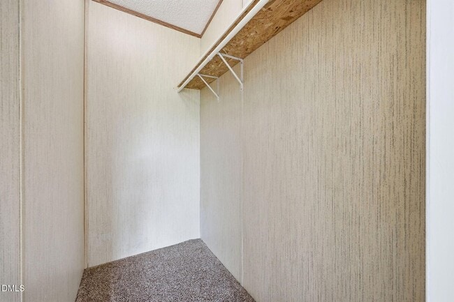 Building Photo - 1385 Live Oak Rd