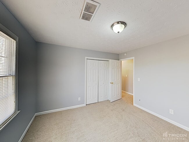 Building Photo - 2611 Peregrine Ct