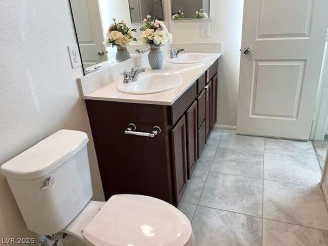 Building Photo - 5363 Lazy Breeze Ave