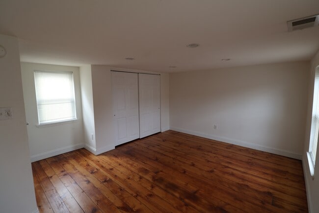 Building Photo - 1326 E Susquehanna Ave