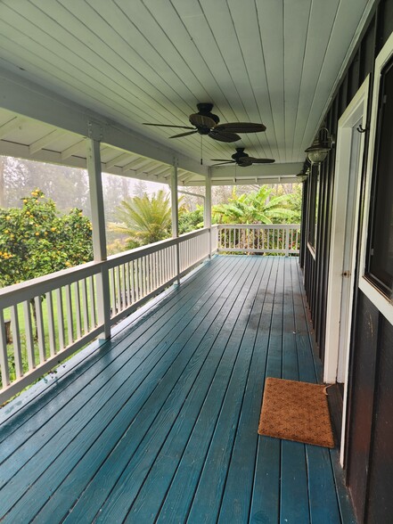 Large fron lanai - 2190 Piiholo Rd