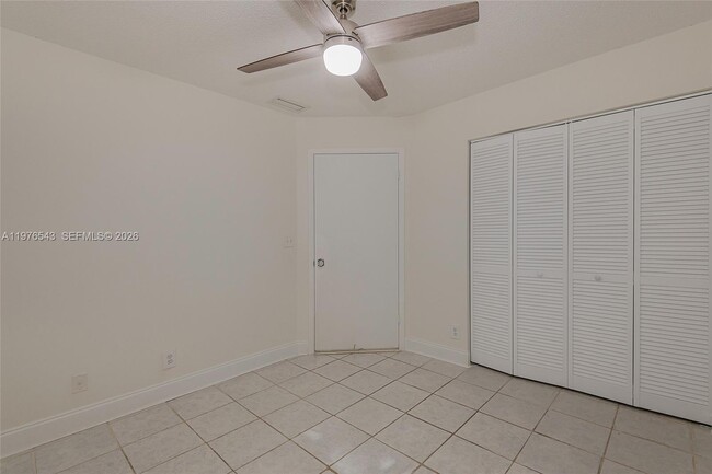 Building Photo - 17925 SW 10th Ct