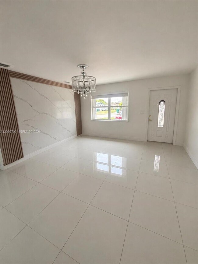 Building Photo - 28501 SW 147th Ct